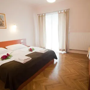 Alo Vila Klara Lubiana
